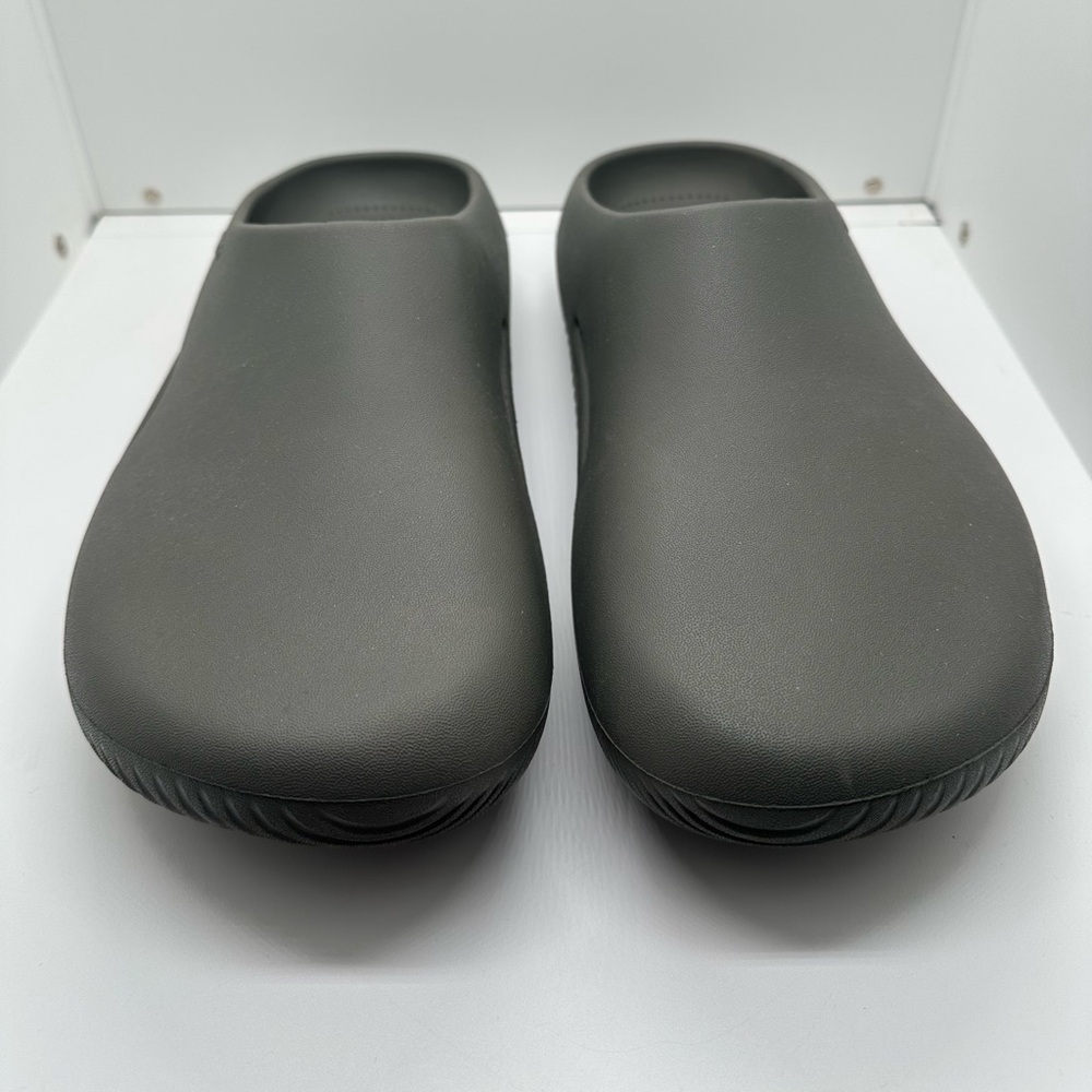 Crocs Mellow Recovery Clog Olive Unisex Size M10 W12 - Picture 2 of 8